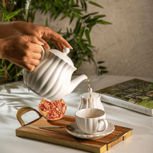 Jogo 2 Xicaras de Chá Porcelana com Pires Petala Branco 160ml