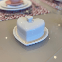 Manteigueira de Porcelana Heart Coração Branca 14cm