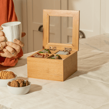 Caixa de Chá com 4 Divisórias em Bambu e Visor 16cm x 15cm x 9cm